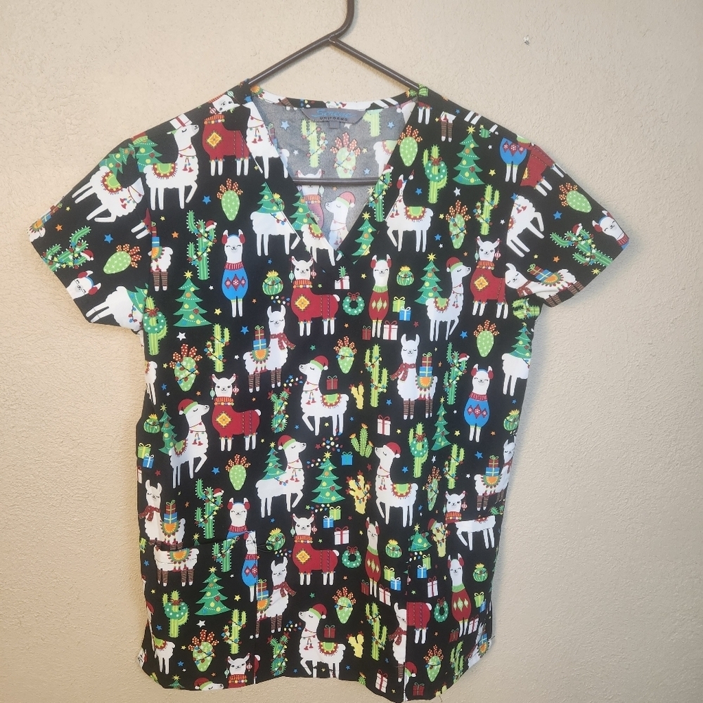 Serene Uniforms Christmas Llama Scrub Top Small (7721)